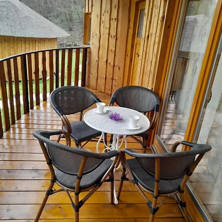 Glamping Bionic Healing Village Slovenska Bistrica