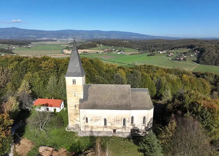 Bionic Healing Village 펜션 슬로벤스카비스트리카